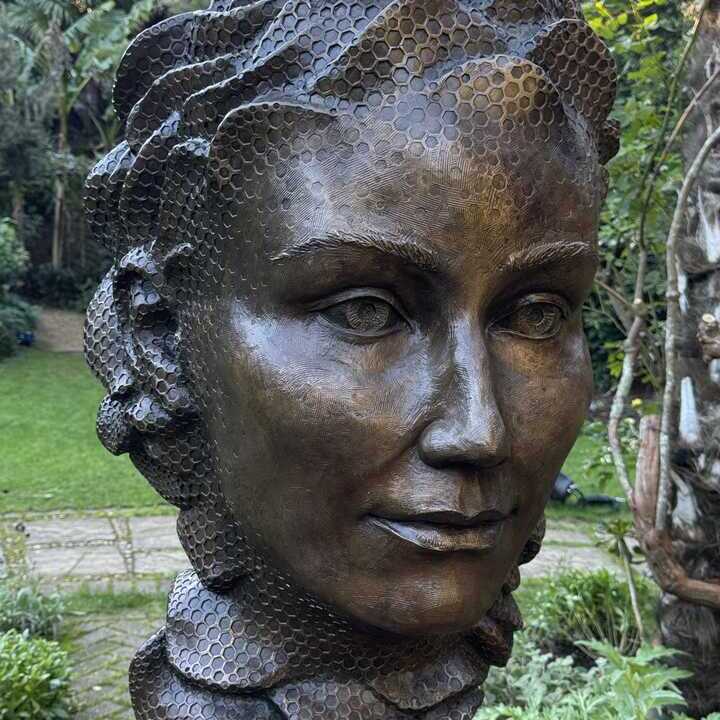 Brendon Murless sculpture at Abbotsbury Subtropical Gardens