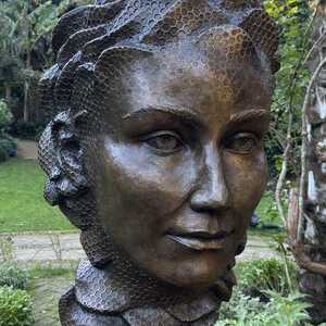 Brendon Murless sculpture at Abbotsbury Subtropical Gardens