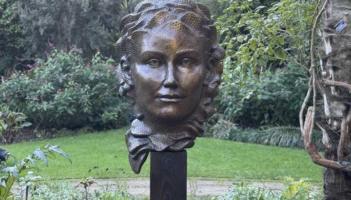 Four New Sculptures Arrive at Abbotsbury Subtropical Gardens